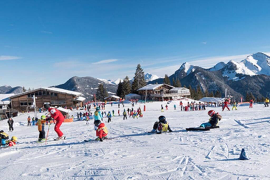 Le Relai S34: Spacious Ski-side With Mountain Views